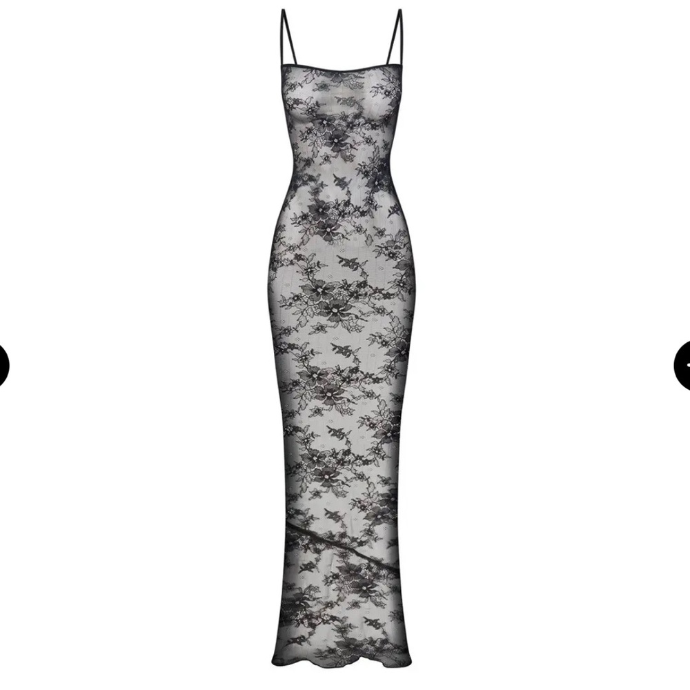 SKIMS ULTRA FINE LACE CAMI LONG DRESS ONYX M